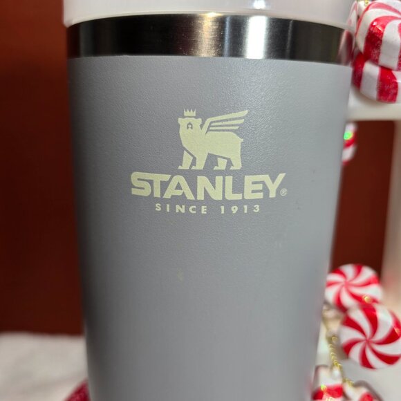 NWOT Stanley Thermal Insulated 40oz Handled Cup with Screw on Lid BPA Free NWOT - Picture 2 of 5